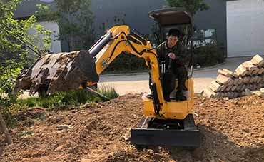 中國農(nóng)村對小型挖掘機的需求現(xiàn)狀